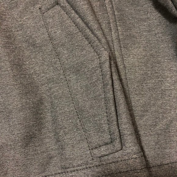 LULULEMON WOMEN'S PEA COAT JACKET GREY SIZE 4 NEW - Picture 4 of 8
